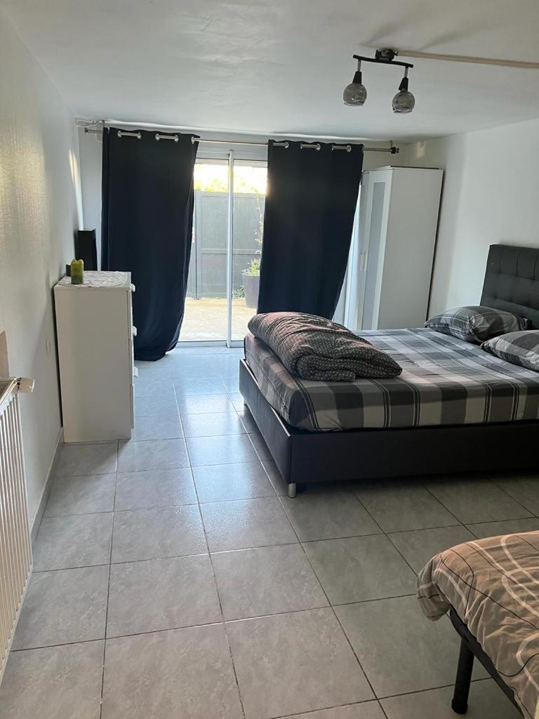 T3 Avec Acces Jardin A 20 Minutes De La Gare Apartment *
